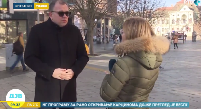 Novinarka RTV "Vojvodina" Tanja Krunić i mr Siniša Gajin JKP "Vodovod i kanalizacija" Zrenjanin tokom uključenja u jutarnji program "Dobro jutro Vojvodino" (foto: printskrin priloga)